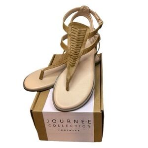 Journee Collection Tan Flat T-Strap Sandal Comfort Foam Insole Size 7 New in Box